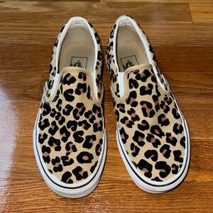 6 woman’s cheetah vans